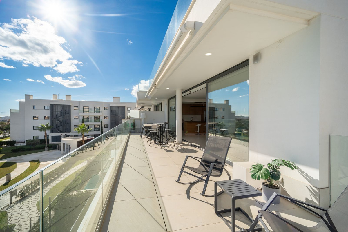 Se vende Apartamento Planta Media de 3 dormitorios en Costa Del Sol, Málaga, España
