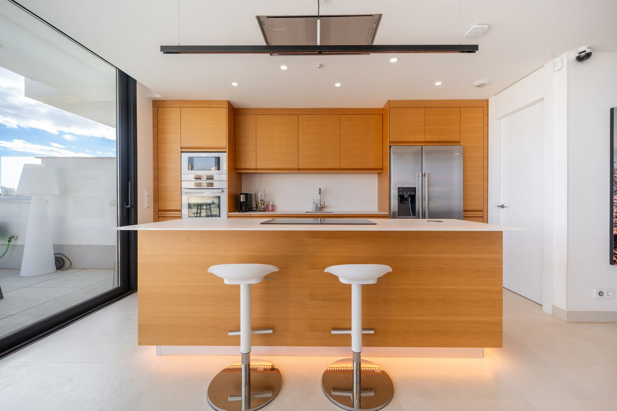 Se vende Apartamento Planta Media de 3 dormitorios en Costa Del Sol, Málaga, España