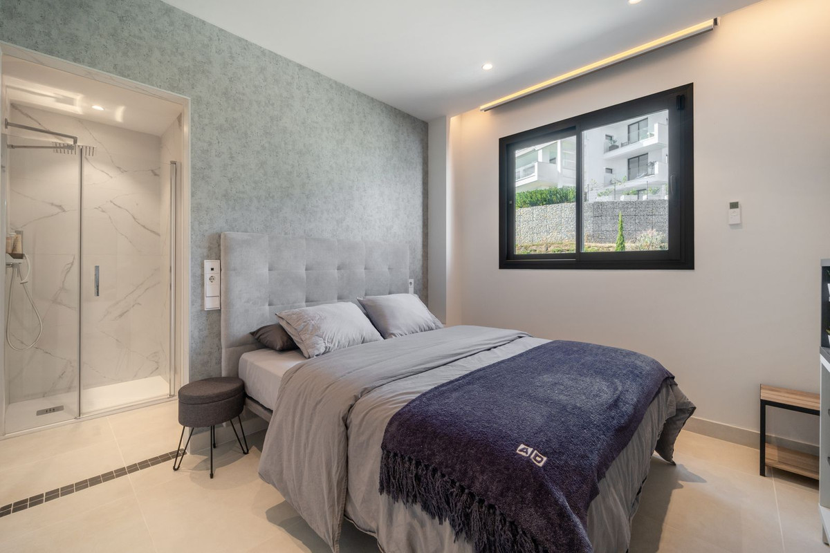 Se vende Apartamento Planta Media de 3 dormitorios en Costa Del Sol, Málaga, España