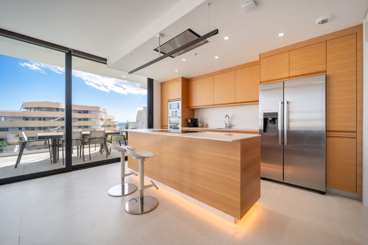 Se vende Apartamento Planta Media de 3 dormitorios en Costa Del Sol, Málaga, España