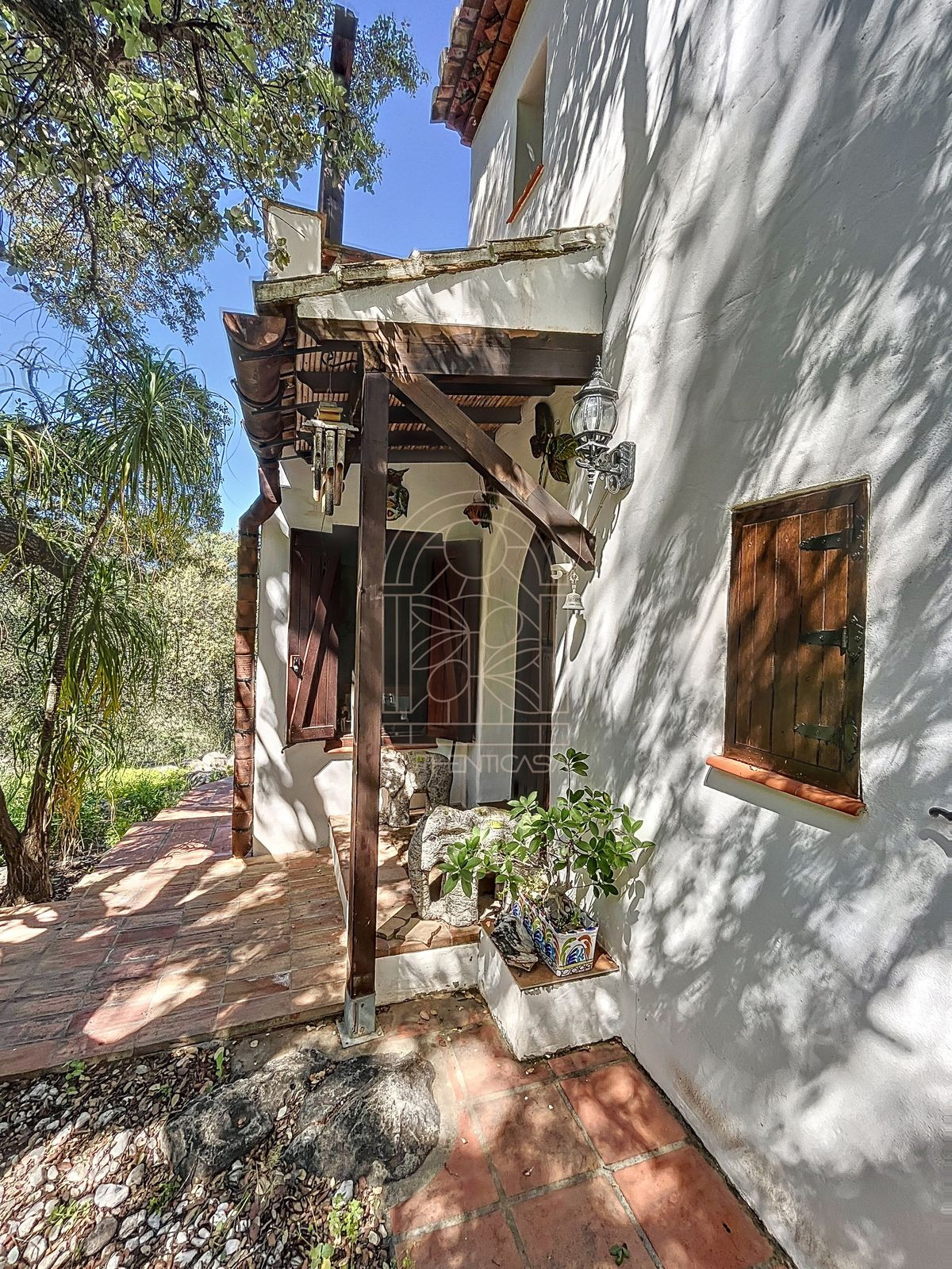 4 Bed Townhouse for sale in Comares Costa Del Sol East, Málaga, Spain