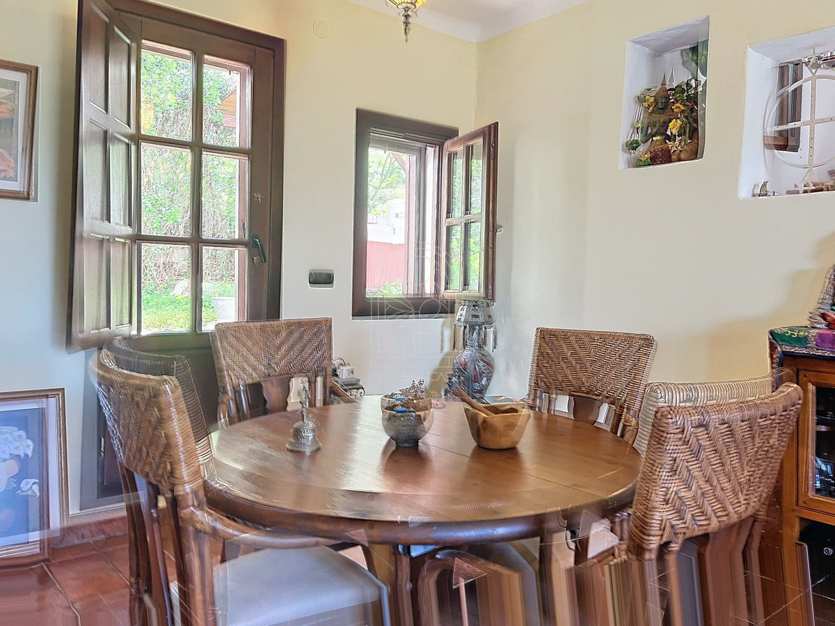 4 Bed Townhouse for sale in Comares Costa Del Sol East, Málaga, Spain