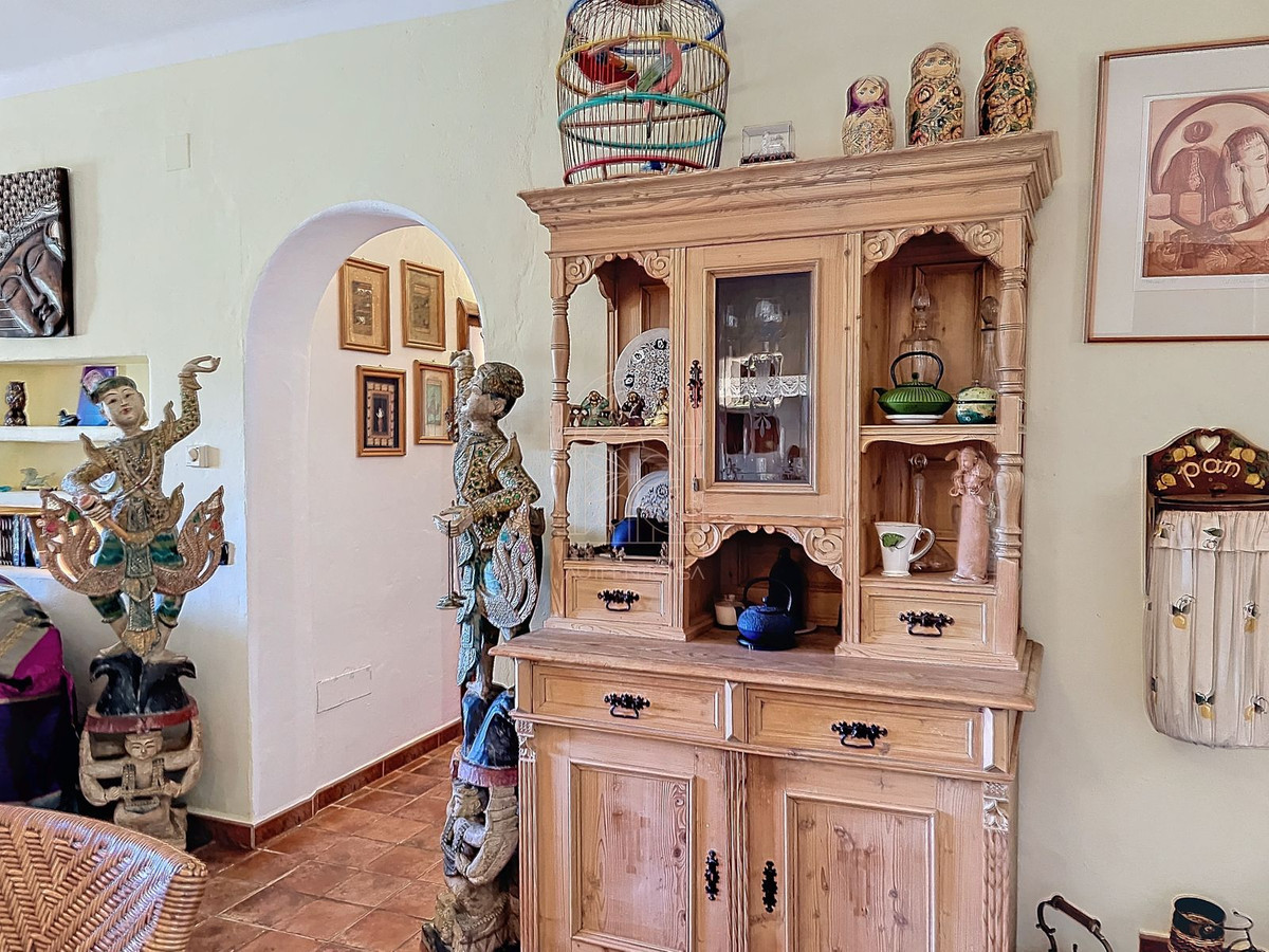 4 Bed Townhouse for sale in Comares Costa Del Sol East, Málaga, Spain