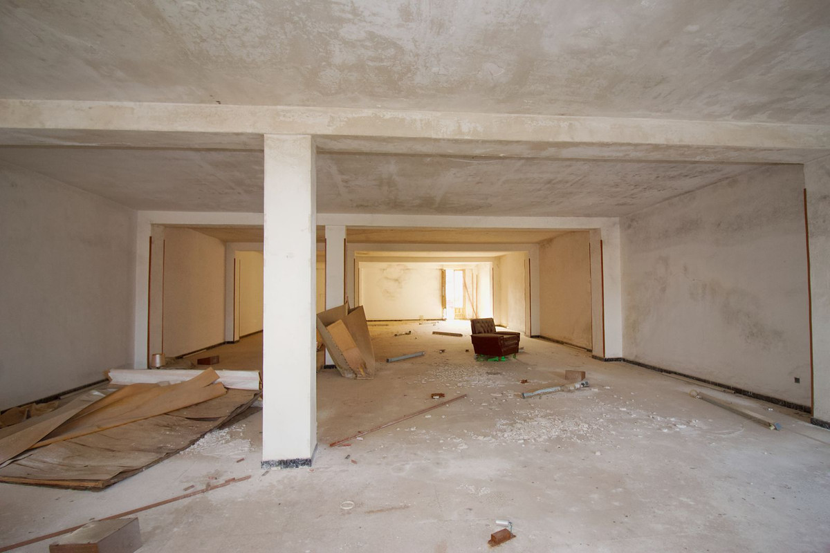 Commercial unit for sale in Coín Costa Del Sol, Málaga, Spain