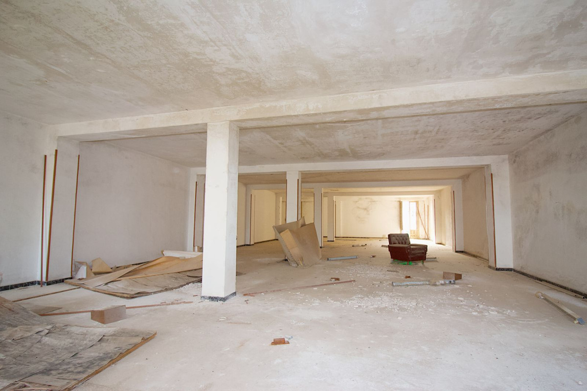 Commercial unit for sale in Coín Costa Del Sol, Málaga, Spain
