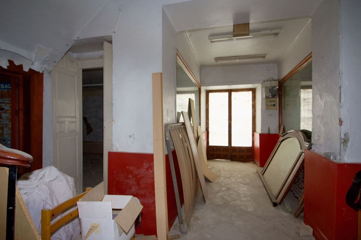 Commercial unit for sale in Coín Costa Del Sol, Málaga, Spain
