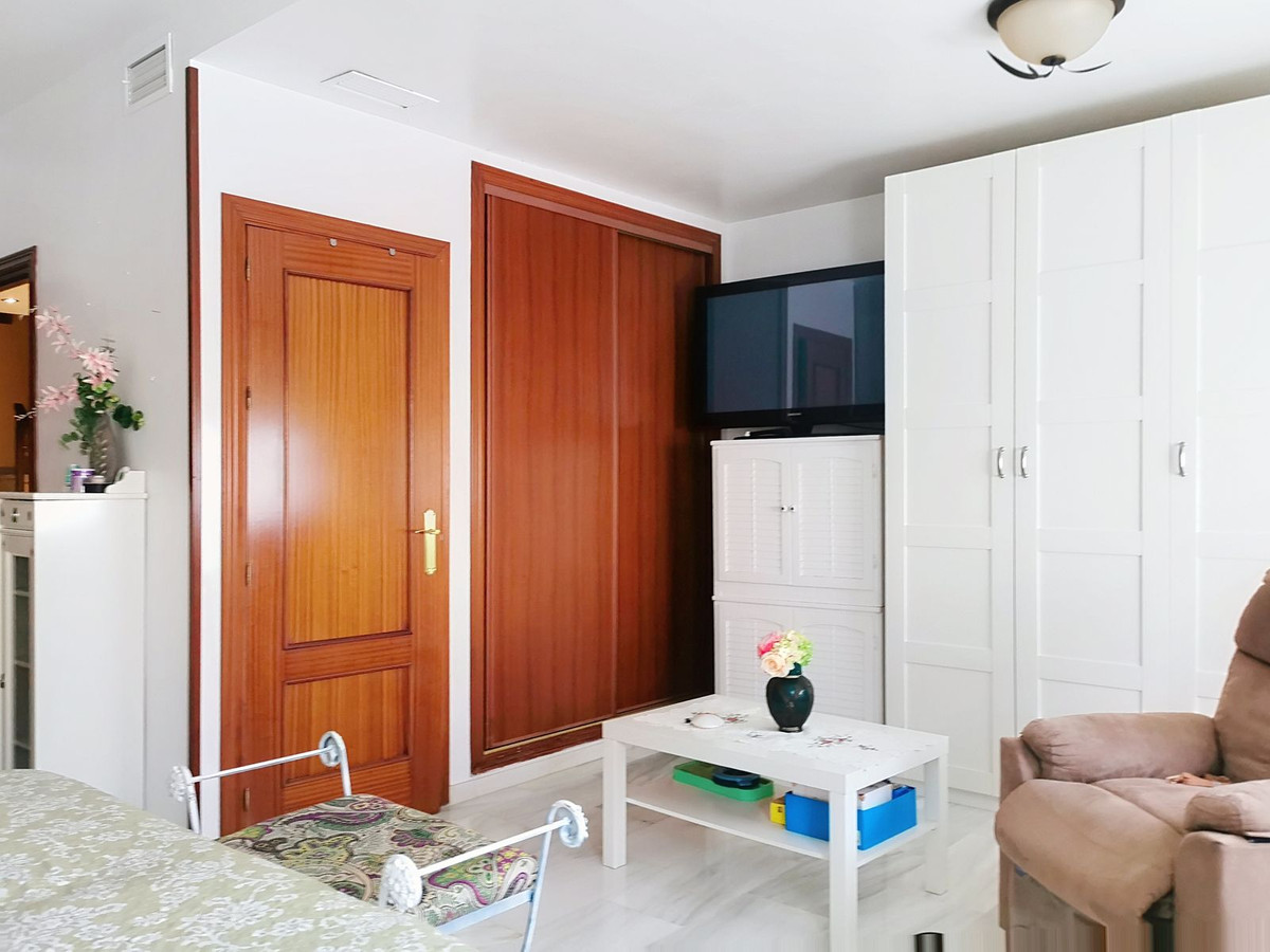 3 Bed Townhouse for sale in Fuengirola Costa Del Sol, Málaga, Spain