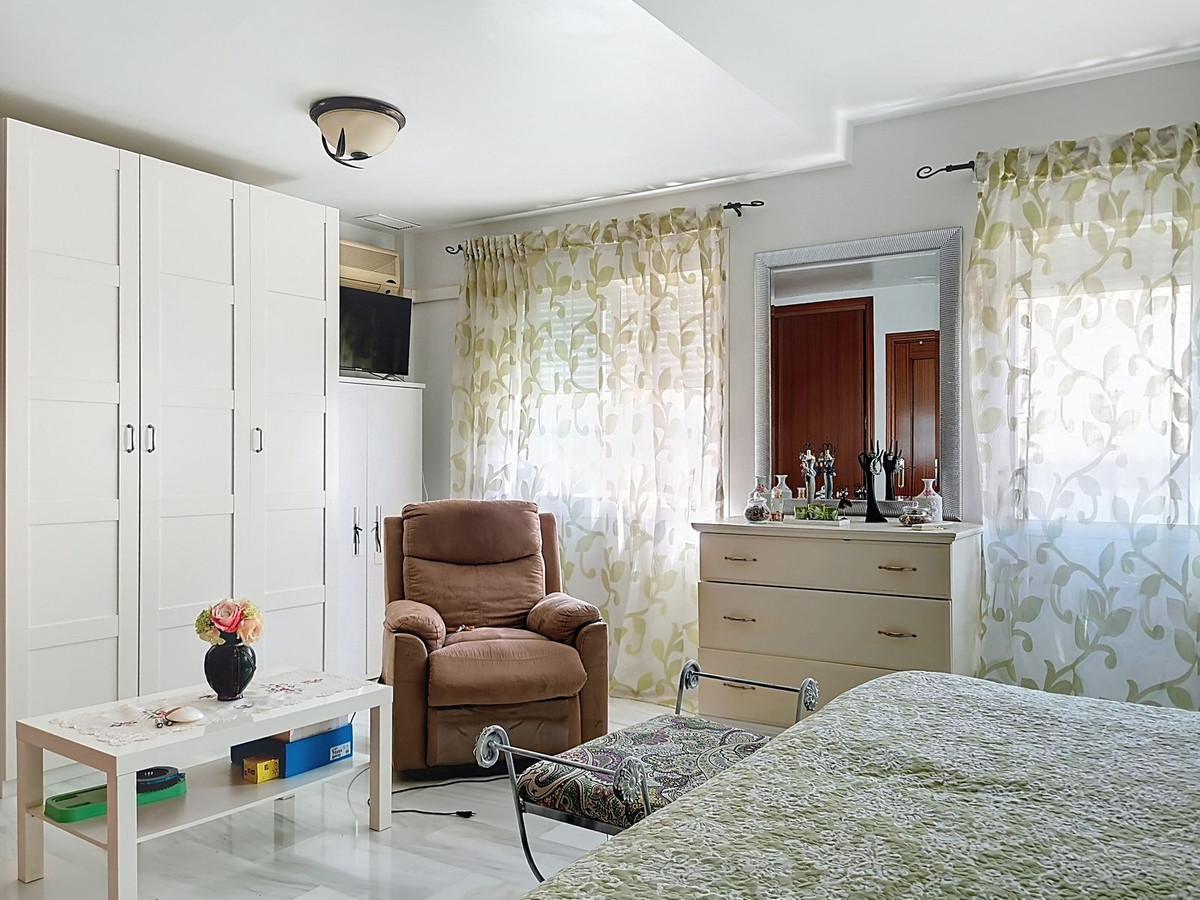 3 Bed Townhouse for sale in Fuengirola Costa Del Sol, Málaga, Spain