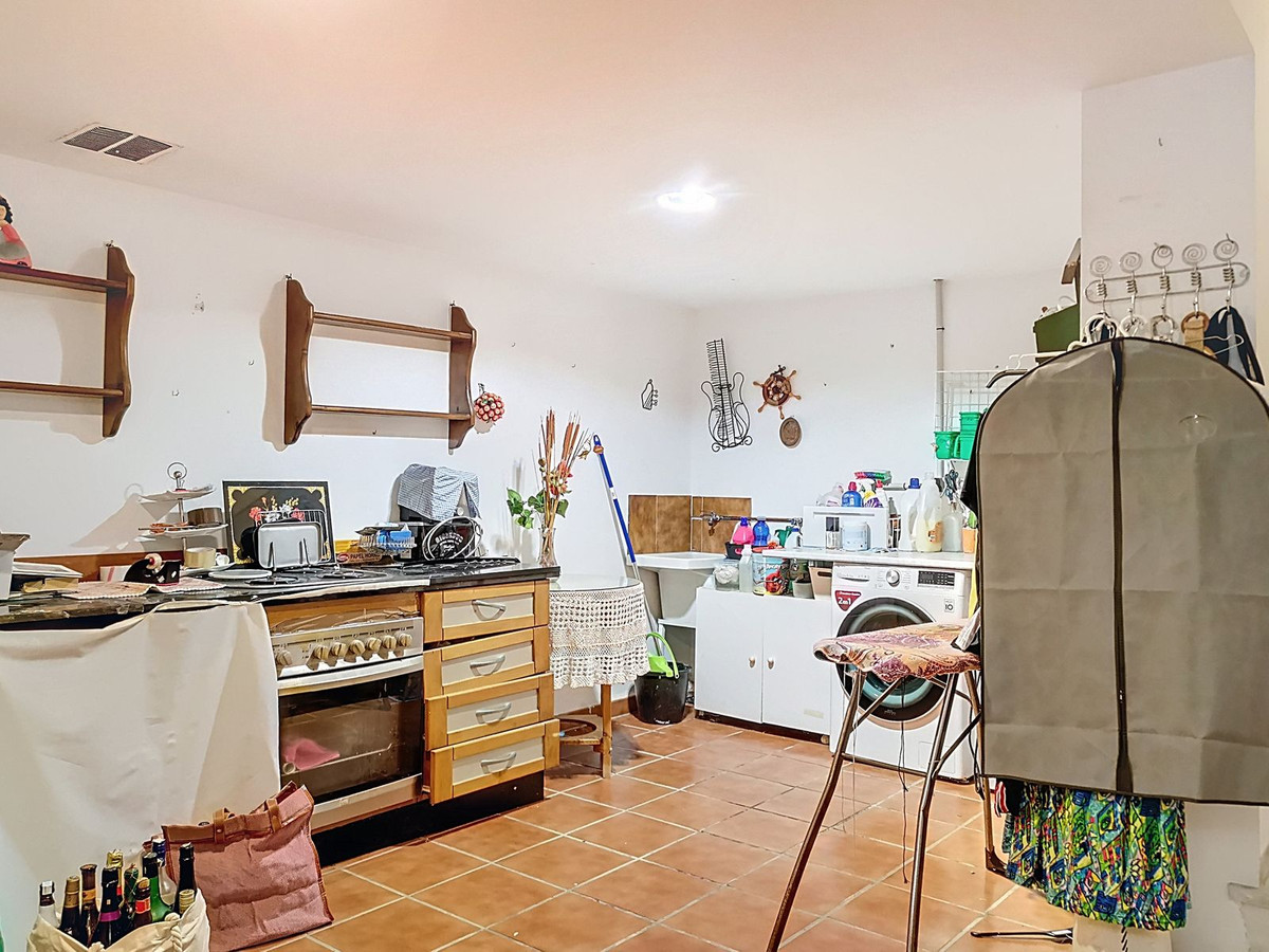 3 Bed Townhouse for sale in Fuengirola Costa Del Sol, Málaga, Spain