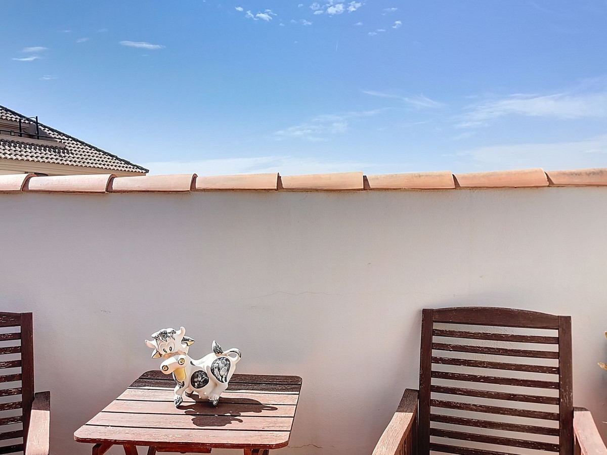 3 Bed Townhouse for sale in Fuengirola Costa Del Sol, Málaga, Spain