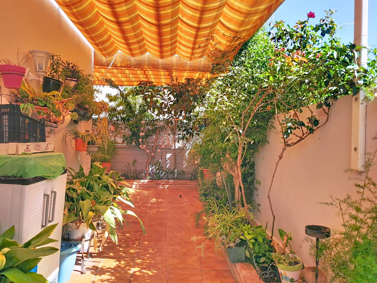 3 Bed Townhouse for sale in Fuengirola Costa Del Sol, Málaga, Spain