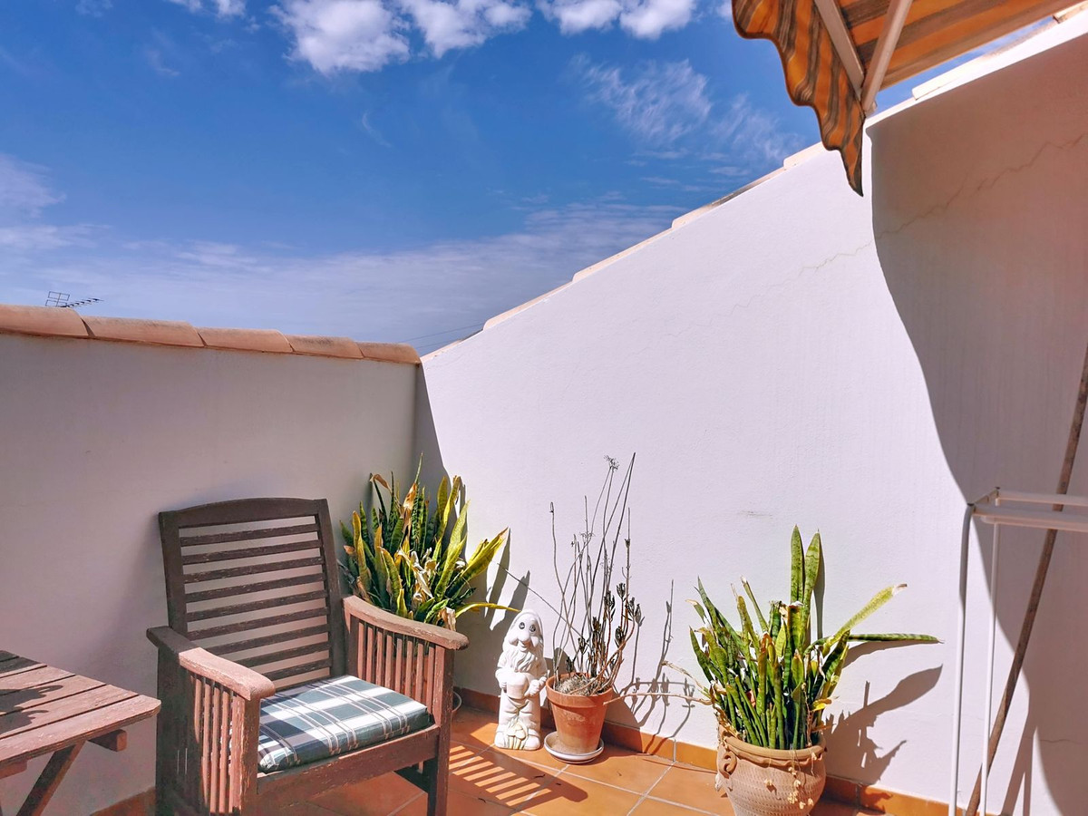 3 Bed Townhouse for sale in Fuengirola Costa Del Sol, Málaga, Spain