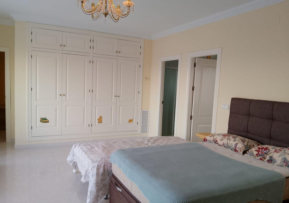 Se vende Villa - Chalet de 5 dormitorios en Costa Calida, Murcia, España