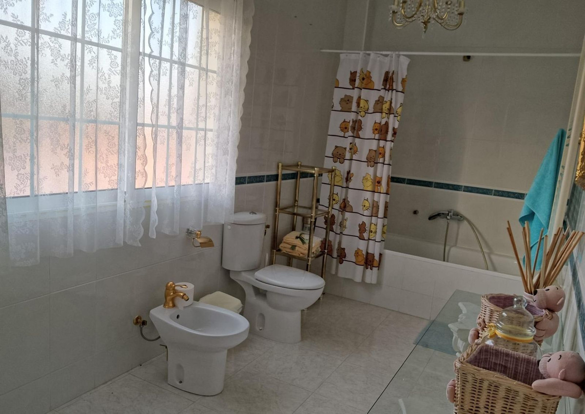 Se vende Villa - Chalet de 5 dormitorios en Costa Calida, Murcia, España