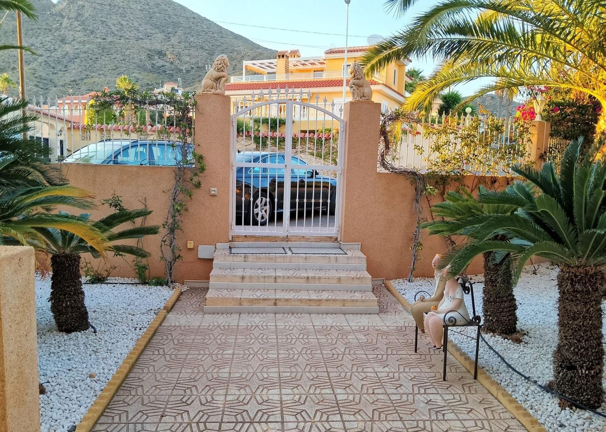 Se vende Villa - Chalet de 5 dormitorios en Costa Calida, Murcia, España