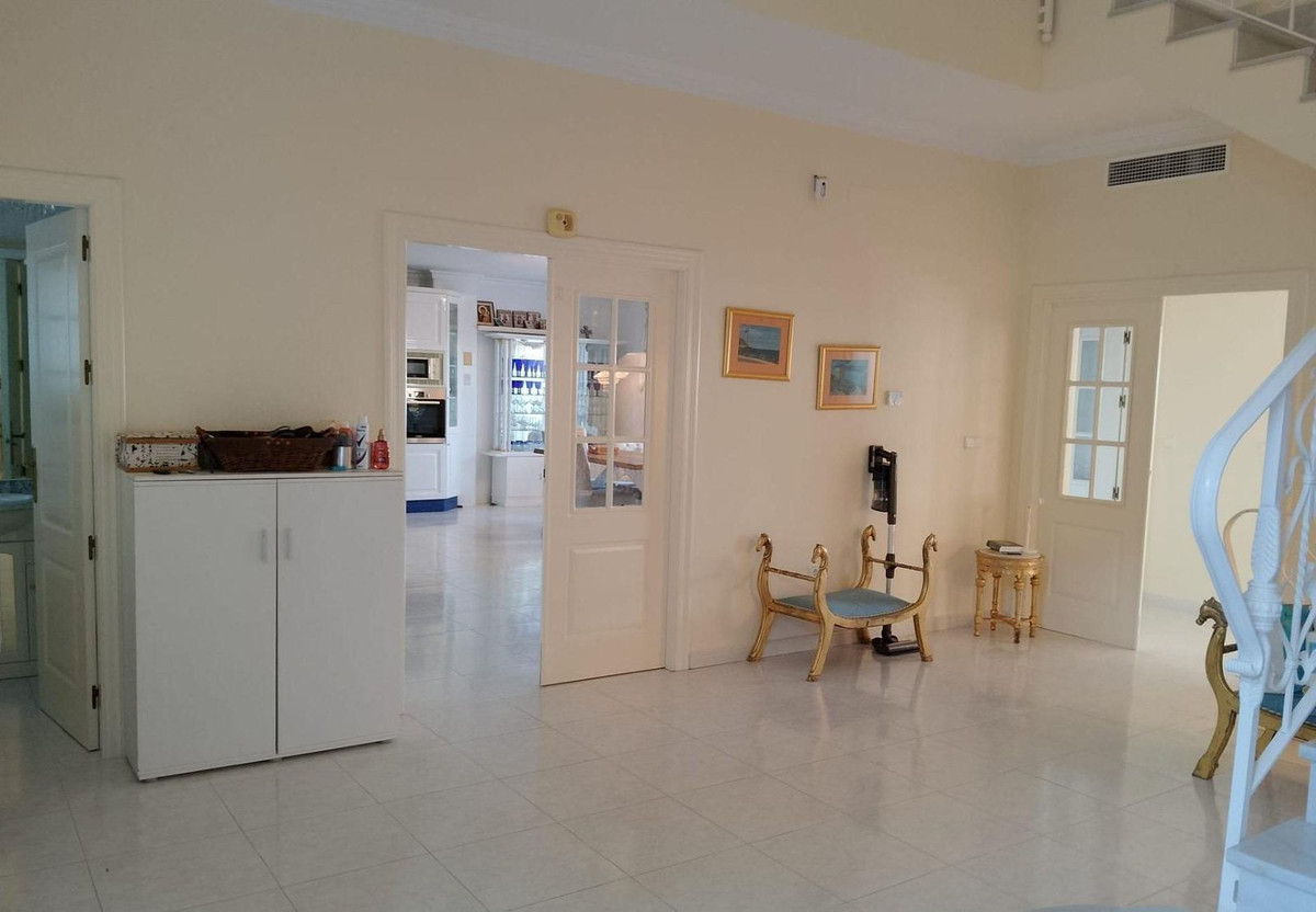 Se vende Villa - Chalet de 5 dormitorios en Costa Calida, Murcia, España
