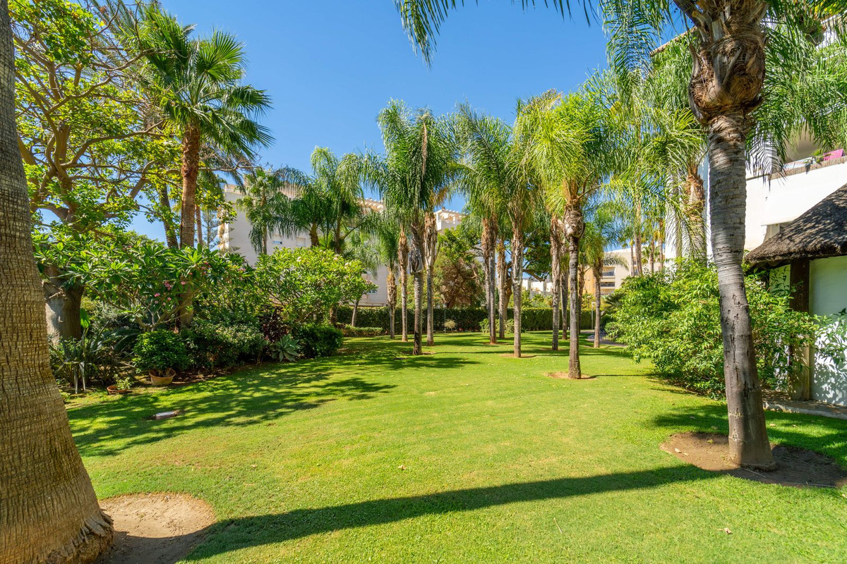 2 Bed Apartment for sale in Torremolinos Costa Del Sol, Málaga, Spain