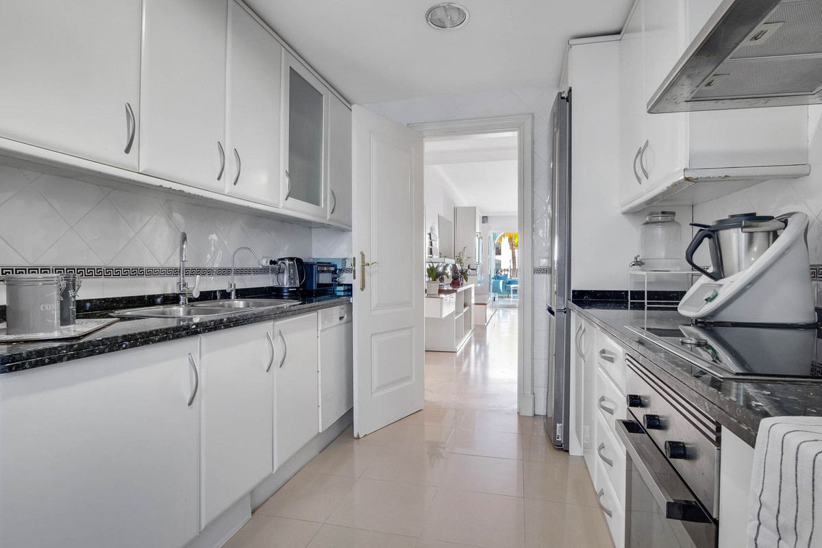 2 Bed Apartment for sale in Torremolinos Costa Del Sol, Málaga, Spain