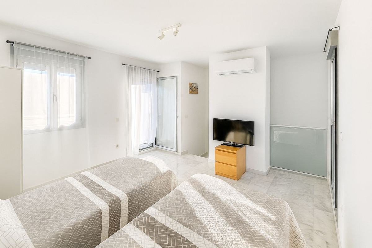 Se vende Dúplex de 3 dormitorios en Costa Del Sol, Málaga, España