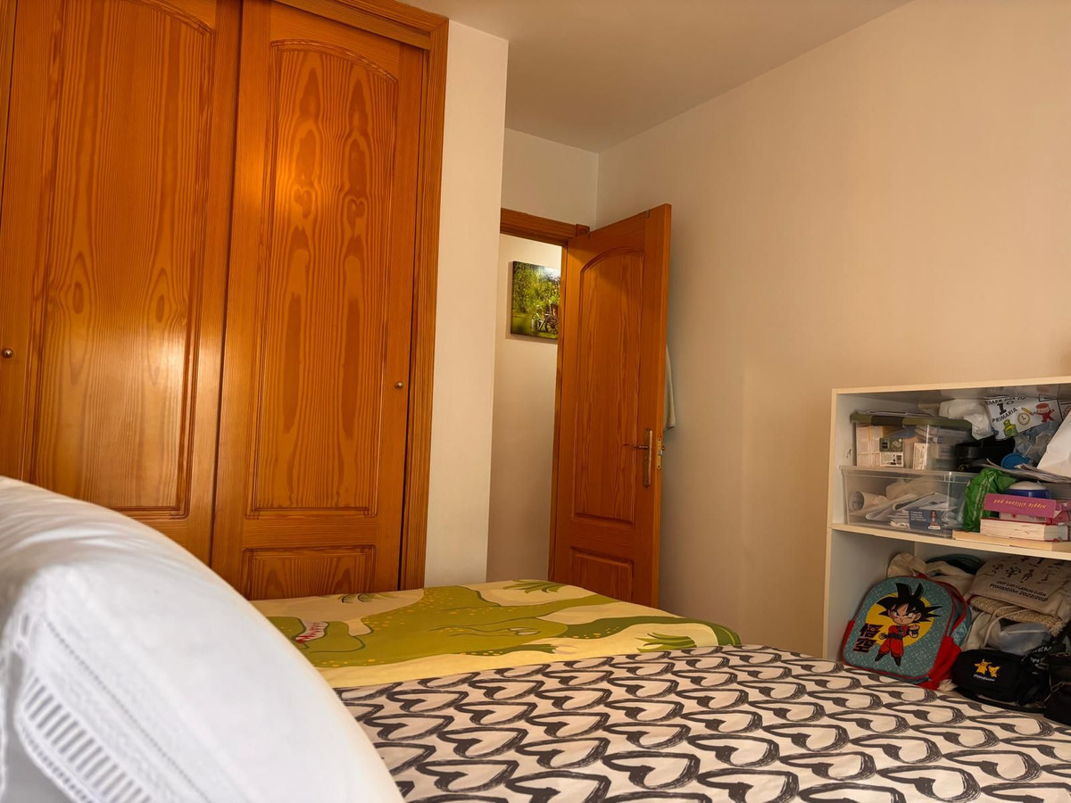Se vende Apartamento Planta Media de 2 dormitorios en Costa Del Sol, Málaga, España