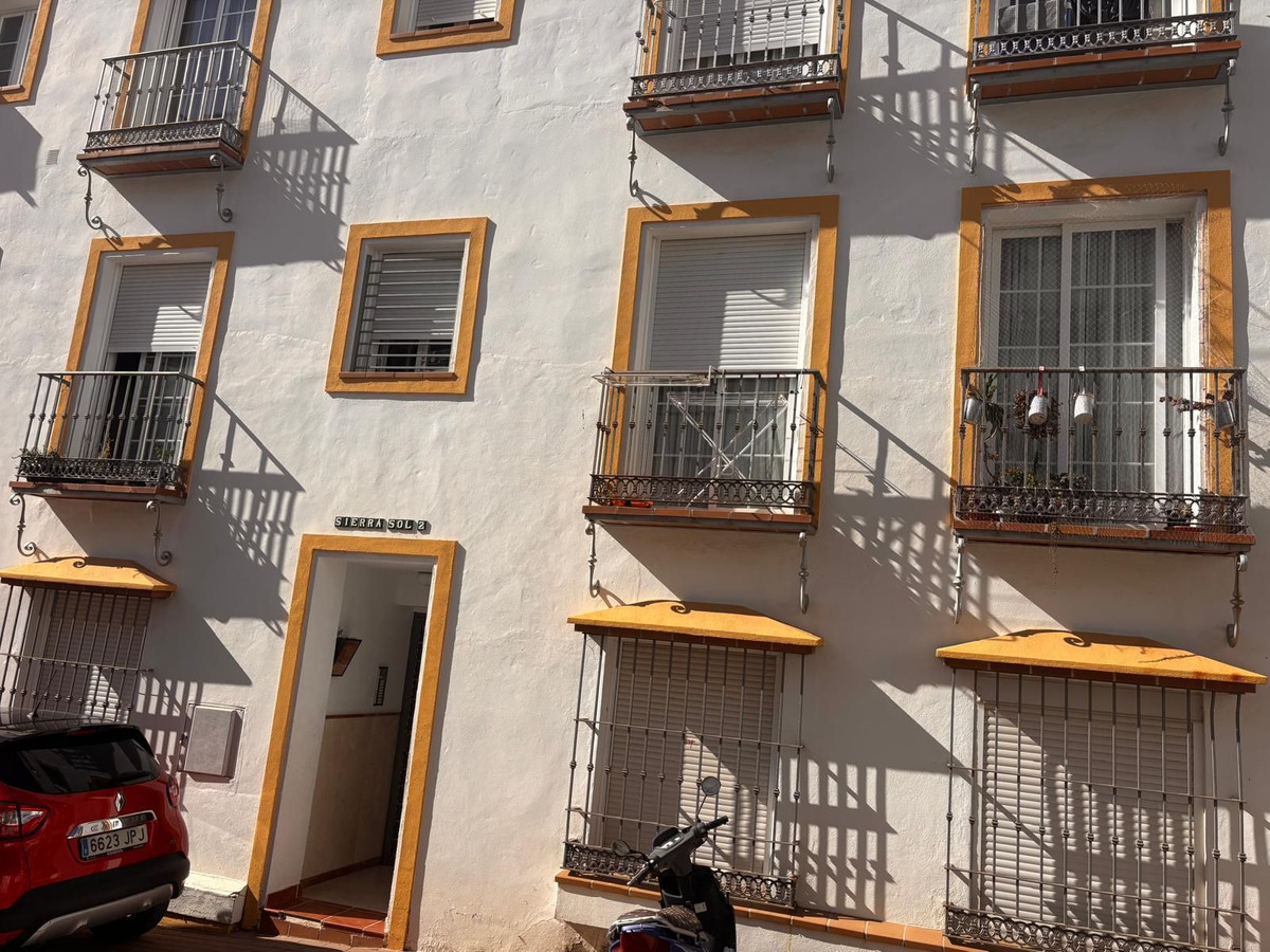 Se vende Apartamento Planta Media de 2 dormitorios en Costa Del Sol, Málaga, España