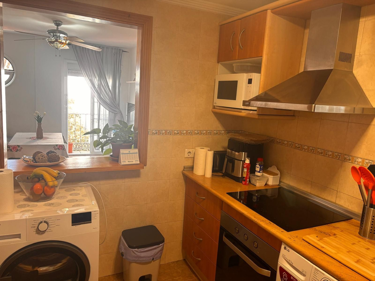 Se vende Apartamento Planta Media de 2 dormitorios en Costa Del Sol, Málaga, España