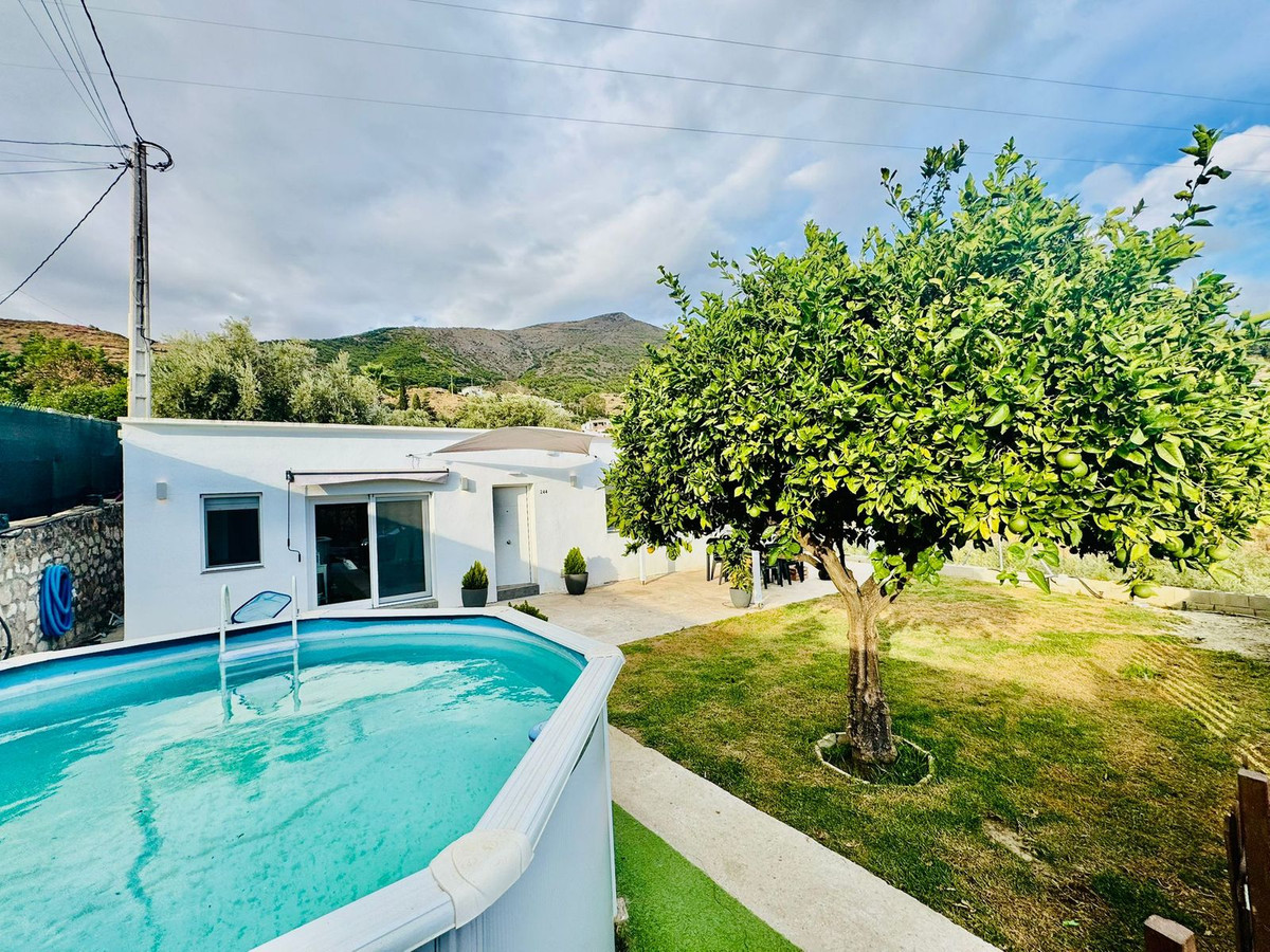 3 Bed Townhouse for sale in Valtocado Costa Del Sol, Málaga, Spain