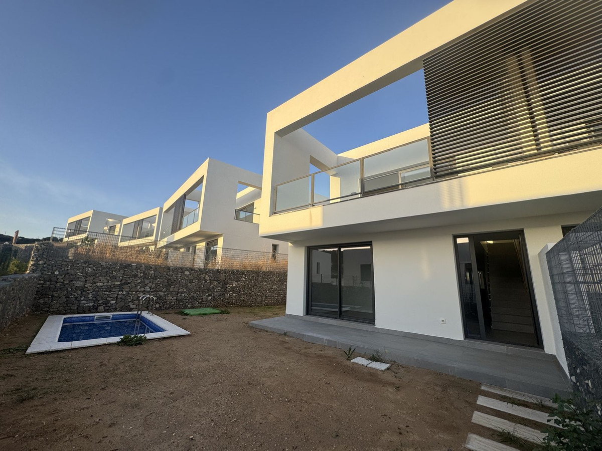 3 Bed Townhouse for sale in Riviera Del Sol Costa Del Sol, Málaga, Spain