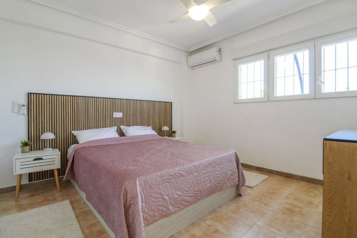 Se vende Ático de 2 dormitorios en Costa Blanca, Alicante, España