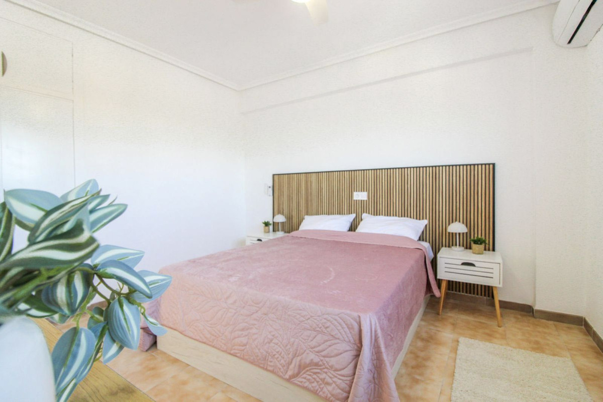 Se vende Ático de 2 dormitorios en Costa Blanca, Alicante, España