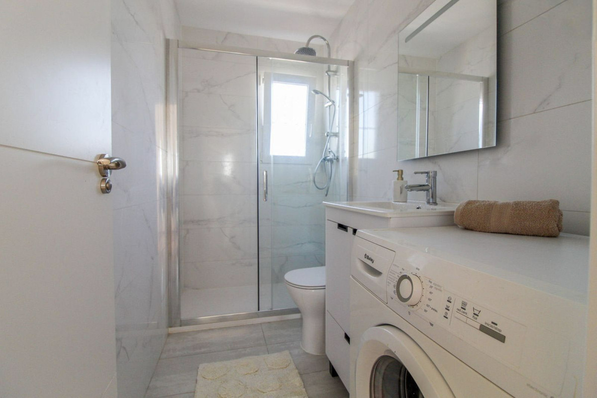 Se vende Ático de 2 dormitorios en Costa Blanca, Alicante, España