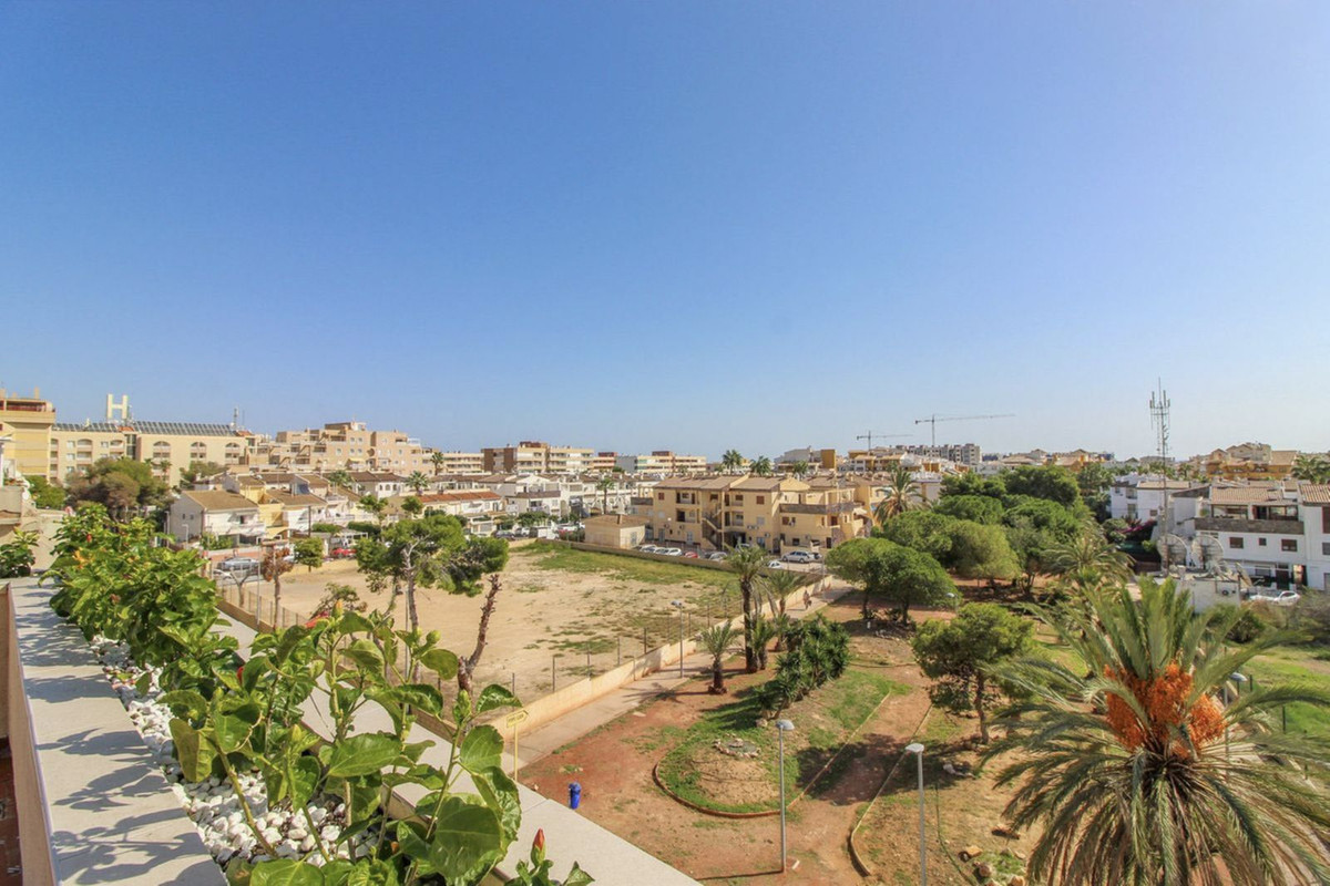 Se vende Ático de 2 dormitorios en Costa Blanca, Alicante, España