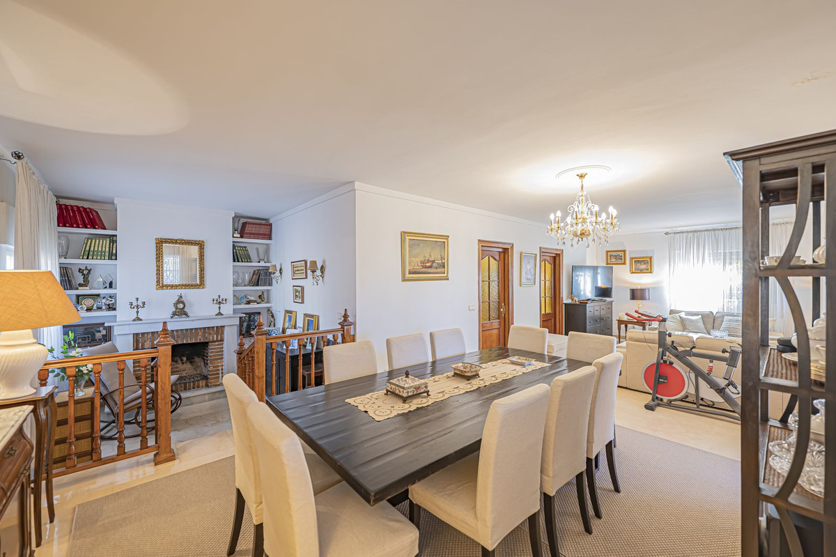 4 Bed Townhouse for sale in Marbella Costa Del Sol, Málaga, Spain