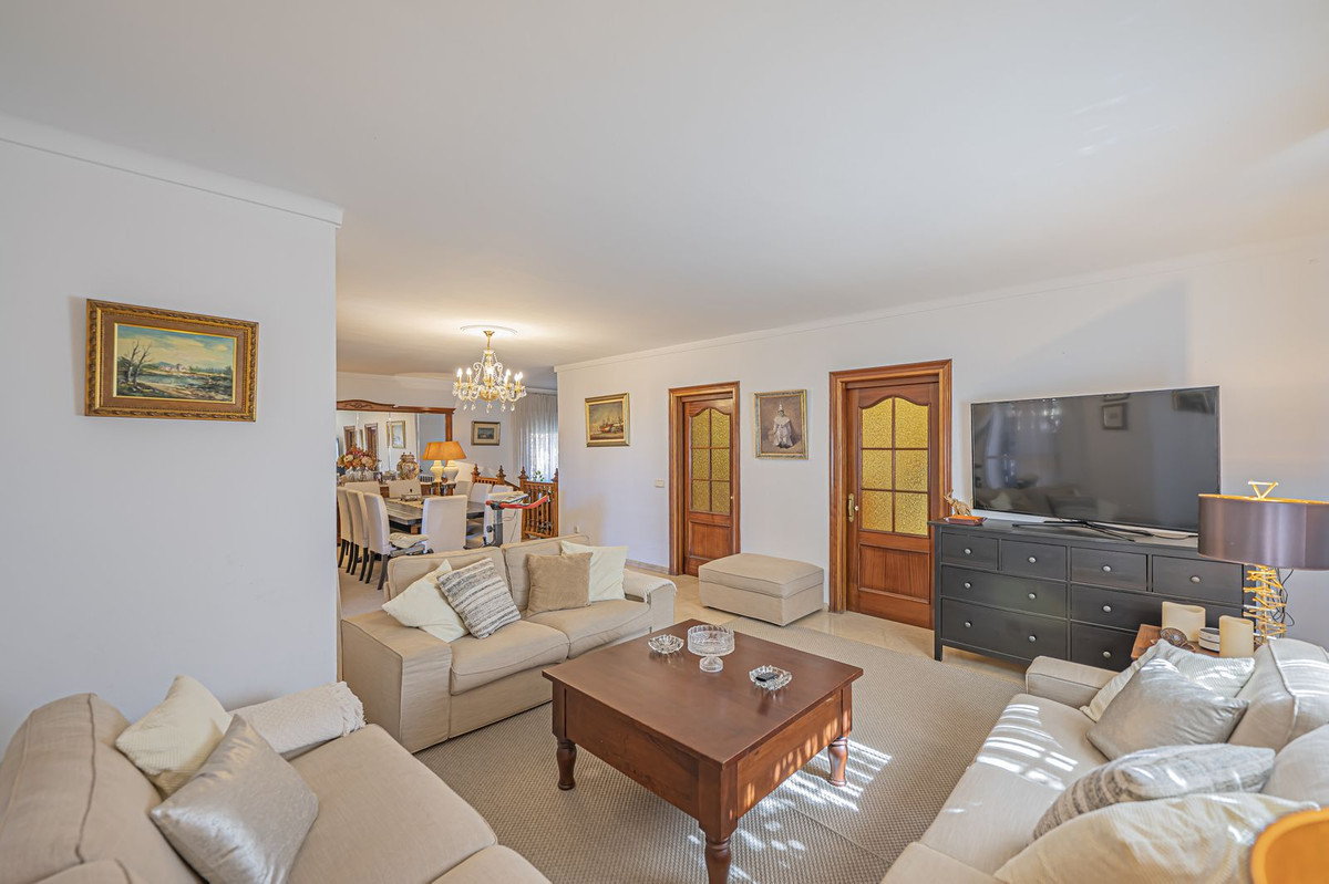 4 Bed Townhouse for sale in Marbella Costa Del Sol, Málaga, Spain