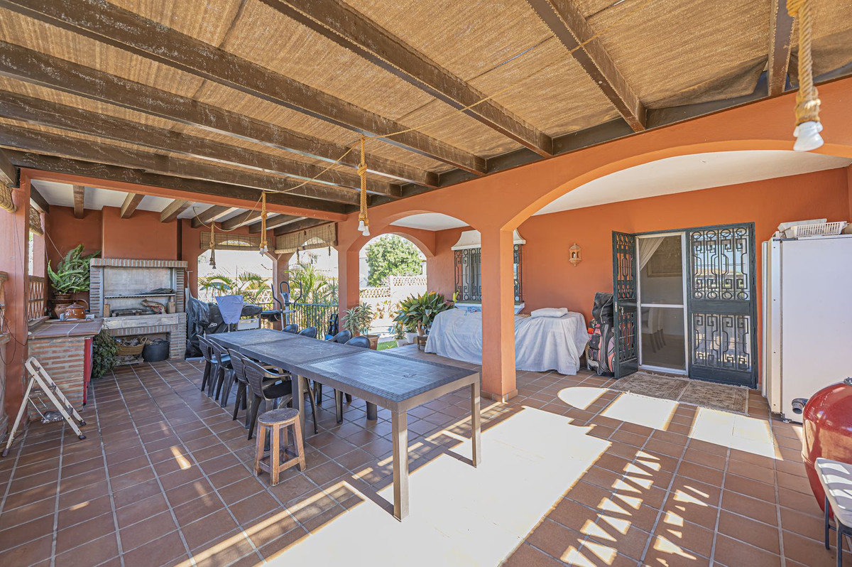 4 Bed Townhouse for sale in Marbella Costa Del Sol, Málaga, Spain