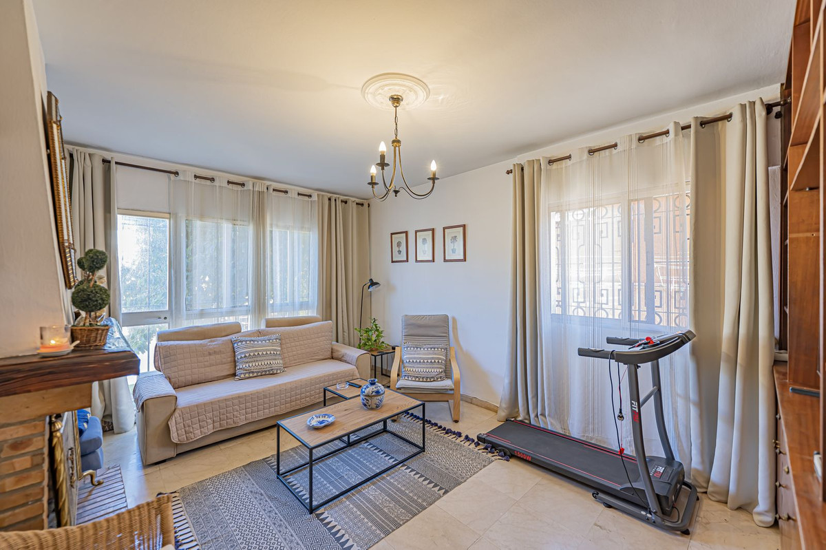 4 Bed Townhouse for sale in Marbella Costa Del Sol, Málaga, Spain