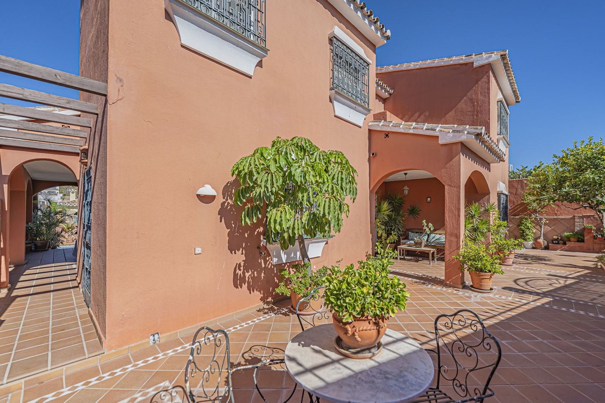 4 Bed Townhouse for sale in Marbella Costa Del Sol, Málaga, Spain