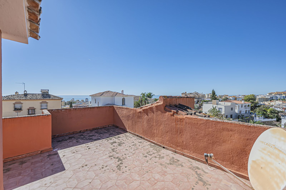 4 Bed Townhouse for sale in Marbella Costa Del Sol, Málaga, Spain