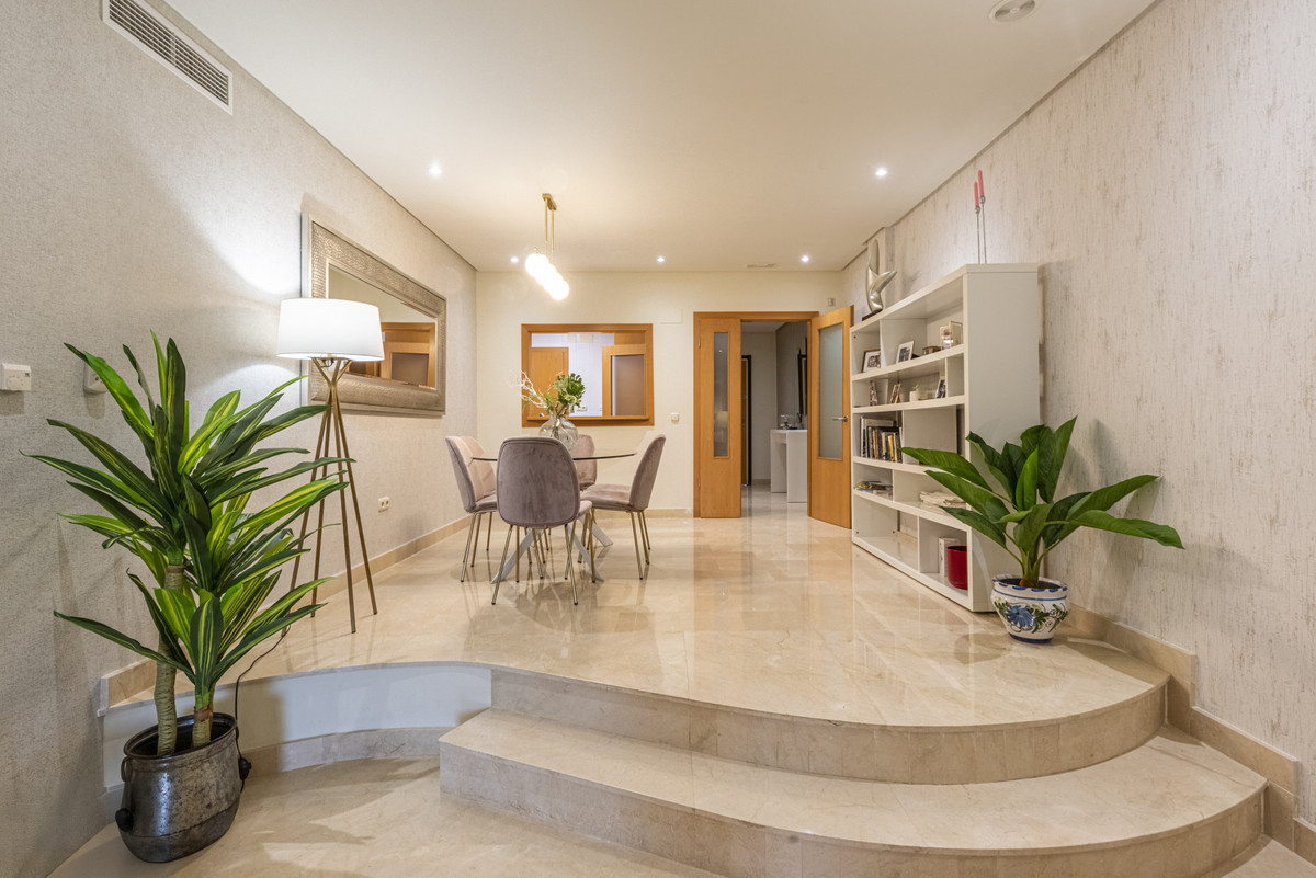 2 Bed Apartment for sale in Puerto Banús Costa Del Sol, Málaga, Spain