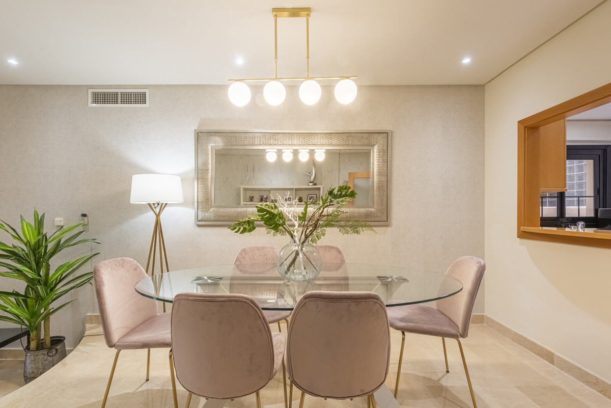 2 Bed Apartment for sale in Puerto Banús Costa Del Sol, Málaga, Spain