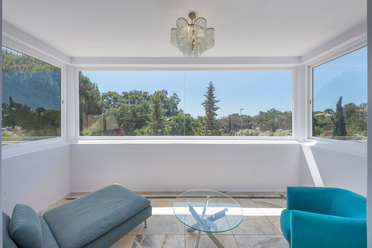 10 Bed Townhouse for sale in Hacienda Las Chapas Costa Del Sol, Málaga, Spain