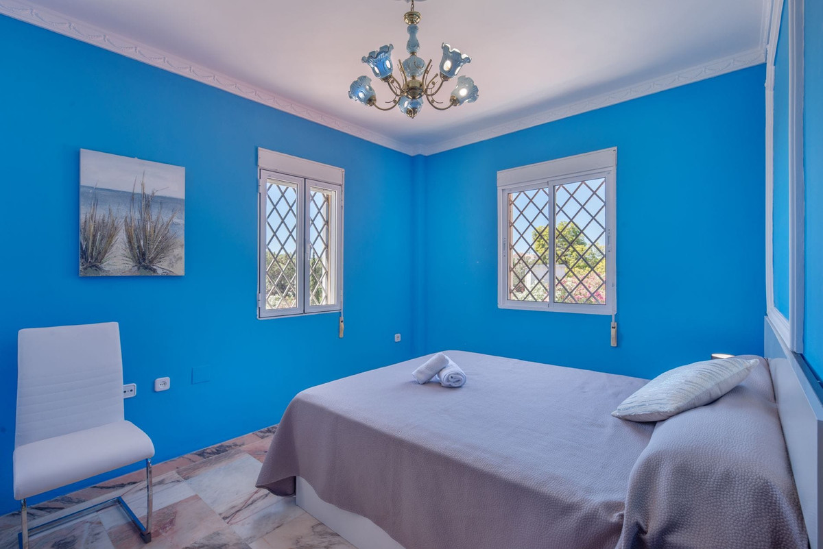 10 Bed Townhouse for sale in Hacienda Las Chapas Costa Del Sol, Málaga, Spain