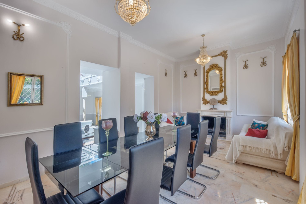 10 Bed Townhouse for sale in Hacienda Las Chapas Costa Del Sol, Málaga, Spain