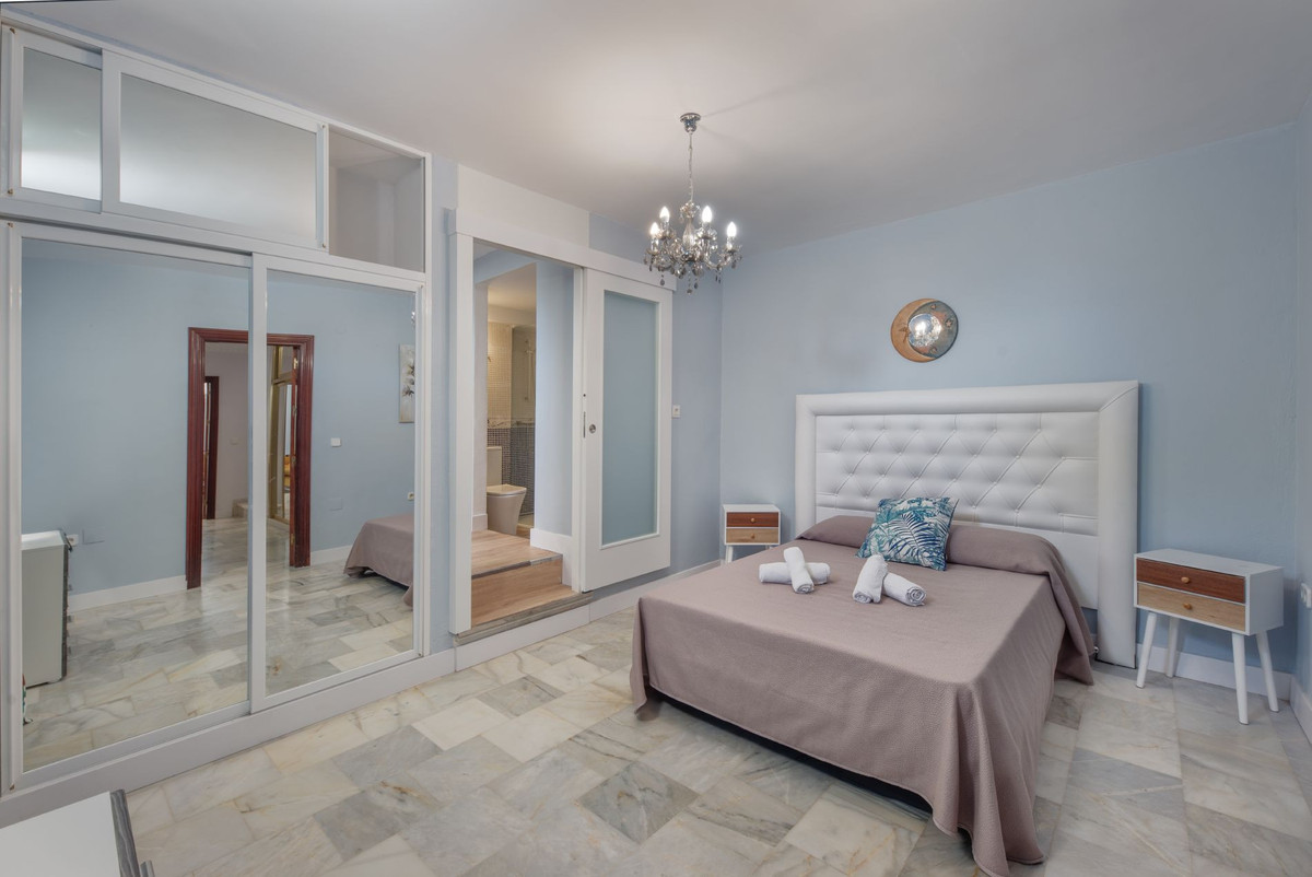 10 Bed Townhouse for sale in Hacienda Las Chapas Costa Del Sol, Málaga, Spain