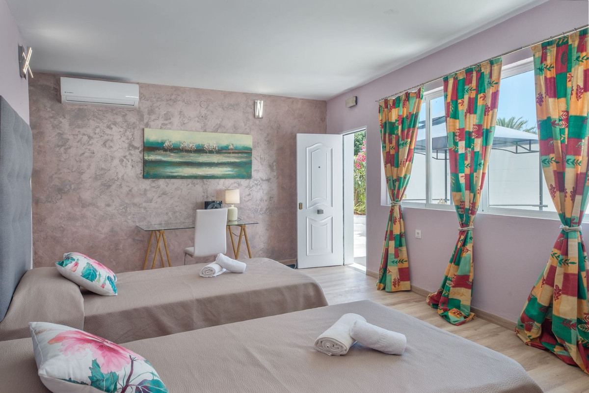 10 Bed Townhouse for sale in Hacienda Las Chapas Costa Del Sol, Málaga, Spain