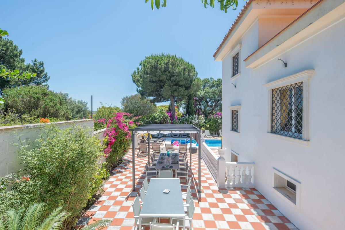 10 Bed Townhouse for sale in Hacienda Las Chapas Costa Del Sol, Málaga, Spain