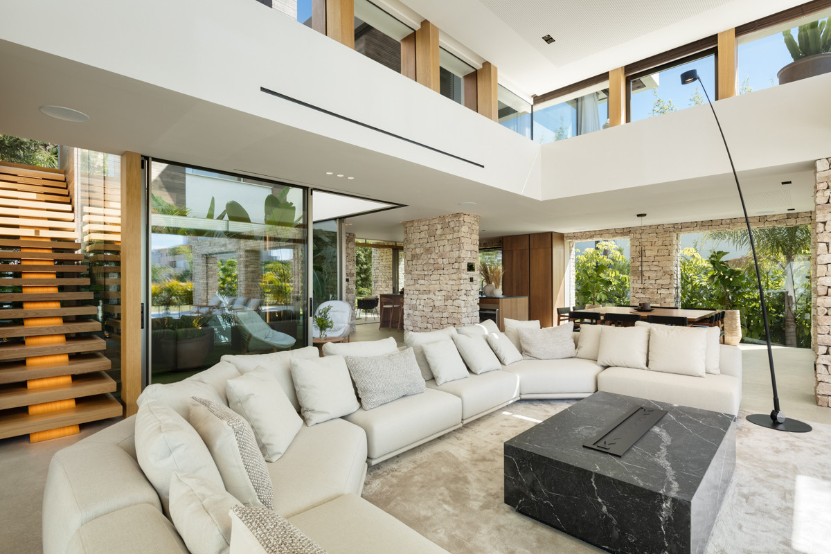 Se vende Villa - Chalet de 5 dormitorios en Costa Del Sol, Málaga, España