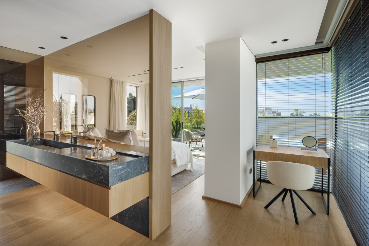 Se vende Villa - Chalet de 5 dormitorios en Costa Del Sol, Málaga, España