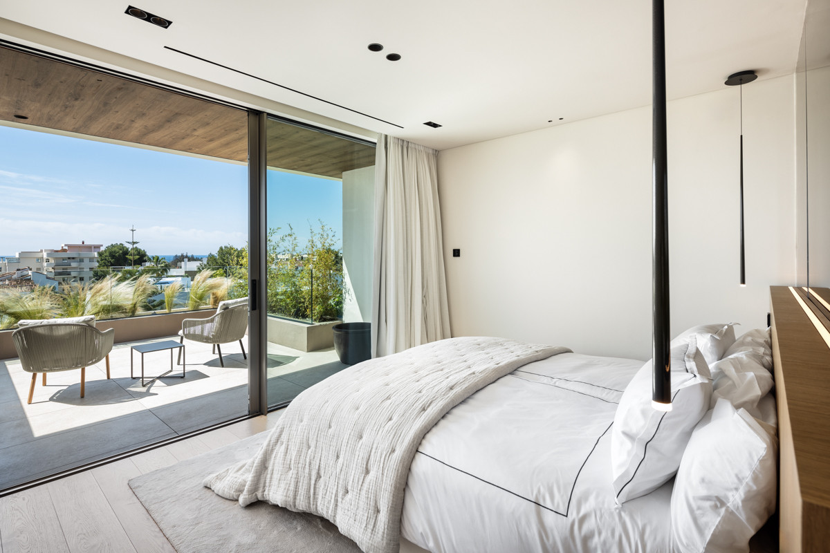 Se vende Villa - Chalet de 5 dormitorios en Costa Del Sol, Málaga, España