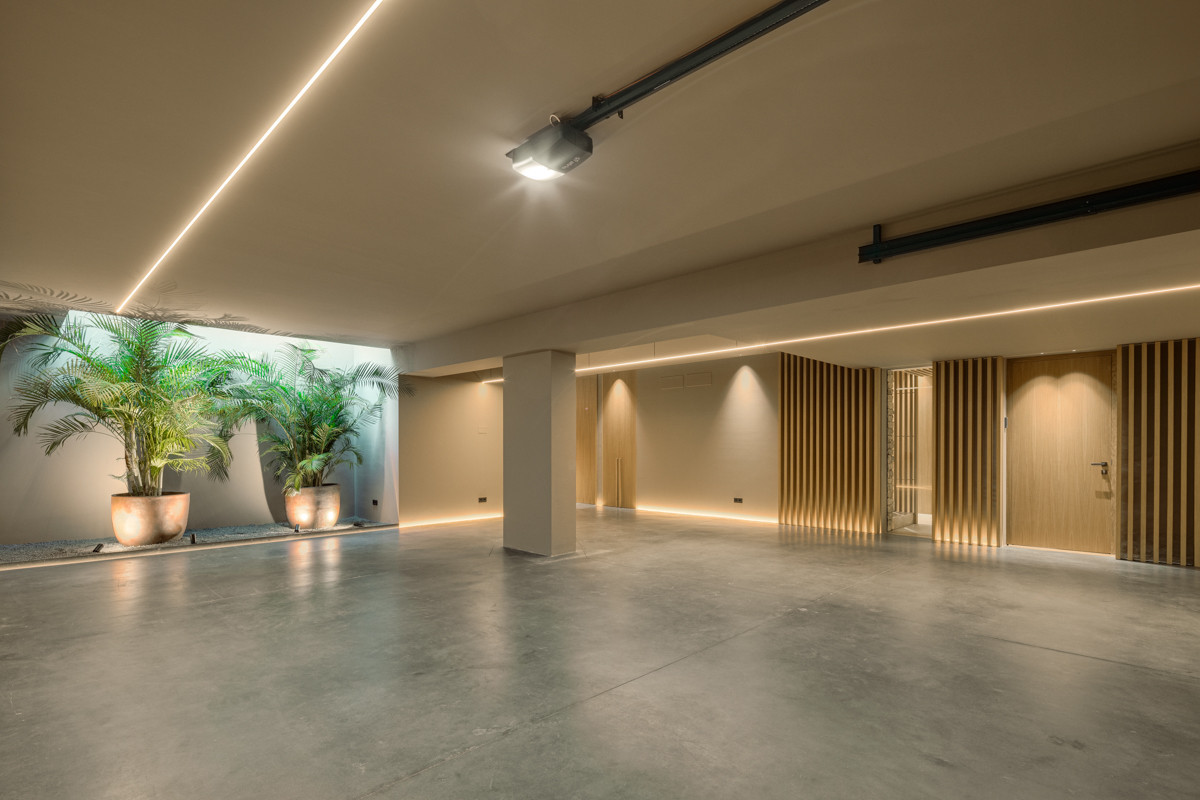 Se vende Villa - Chalet de 5 dormitorios en Costa Del Sol, Málaga, España